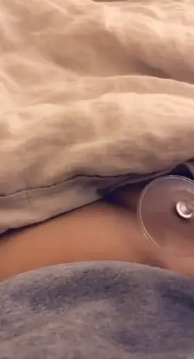 Take me to bed or lose me forever 🍷