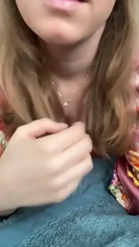 I expected the booty shake to make it fall [gif]