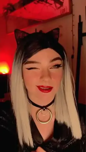 My throat is ready to serve u Senpai 🤤👅