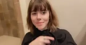 i took this is my moms bathroom 😈