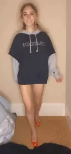 I wish getting naked was this easy 🥺