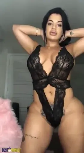 Check out her free link in comments⚡️