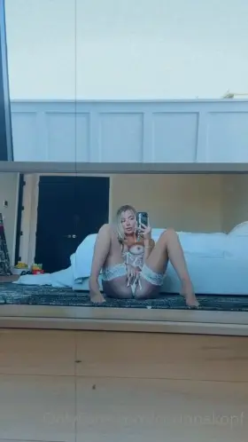 C0rinna K0pf new Content F0lder B3l0w 17