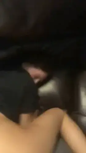 A sexy hotwife who knows how to welcome me in her husband's house 😉