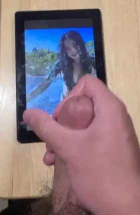 Had to trib the new Rae pics!