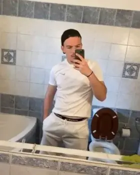 Call me when u want, call me when u need 🍆