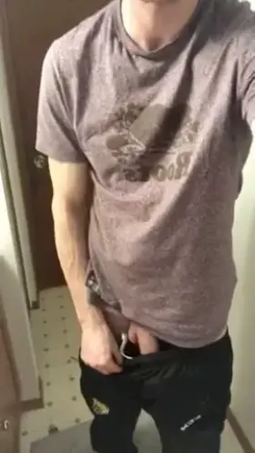 Enjoy my big cock🤪