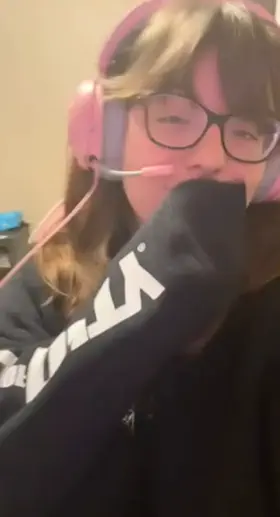 Showing off☺️ [gif]