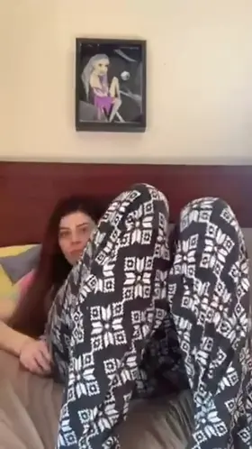 Starting off the day by showing off my pussy