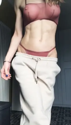 Do you know many mums who look like me my son is 24 (F) 🇬🇧 milf 48 years old