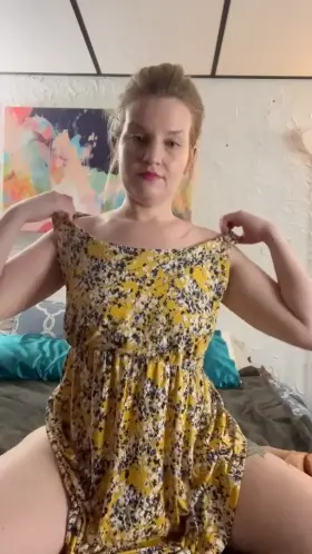 Am i a mom you’d love to fuck? 39f