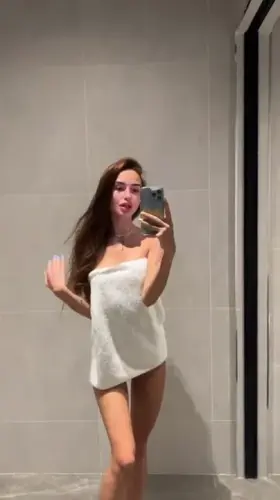 i love teasing you with my 80 lbs body ☺️