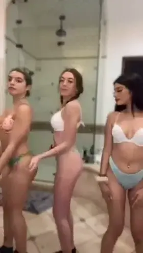 Who’s ass do you want to slap? 😜