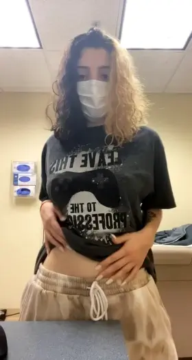 I want someone to go with me to the doctor and give me quickies when she steps out