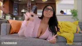 [/r/NsfwUnlocked] Violet Myers - Free Use