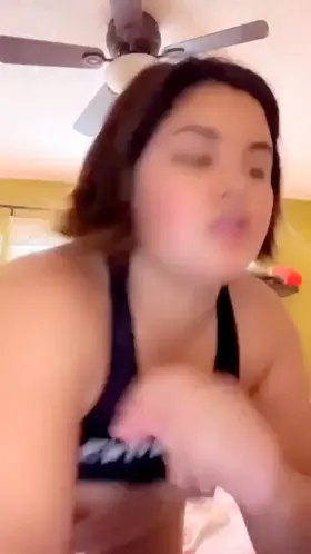 So Horny and waiting to be Stuffed🥵🤤