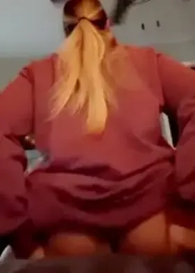 Hope it’s ok I pulled my thong to the side 😏