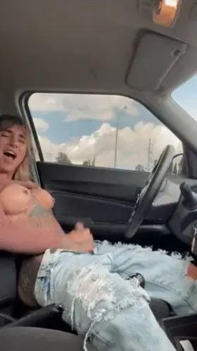 Trans + cum + car 👌😍🔥👅