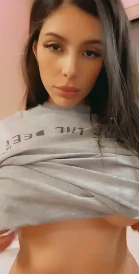 Get her links in comments 👇🏻🔥