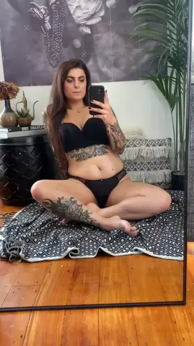 Got a face I could sit on?