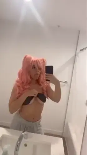 Anybody up to do some cosplay :)