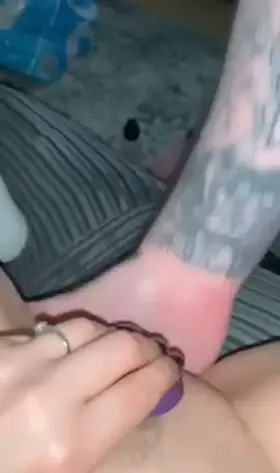 Finger blasting makes me squirt 😈