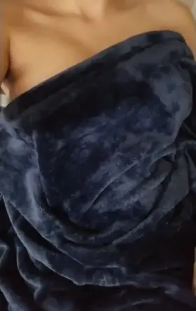 Want someone to suck on them so bad 🥵