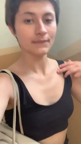 hello . my name is Hristya