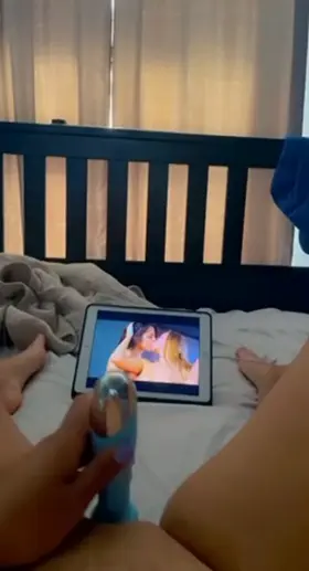 Lesbian porn 🤤🤤🤤