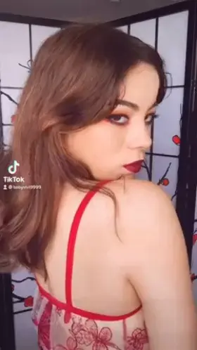 I heard she got that sloppy toppy 🥵