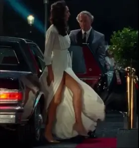 Gal Gadot legs galore as Wonder Woman