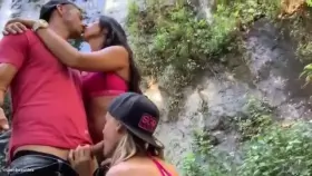 [MFF] Public threesome