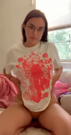 Do you like me in a big tshirt ? (oc)