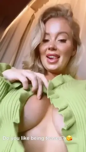 Do you like being teased? 😘