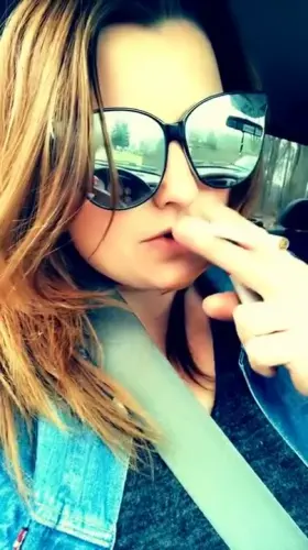 Hope your Monday is going well 😘