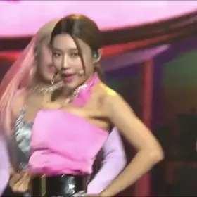 Momoland - Hyebin Boobs!