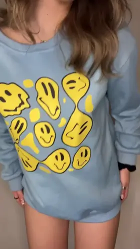 Be honest, would you fuck a 2002 girl like me🥺