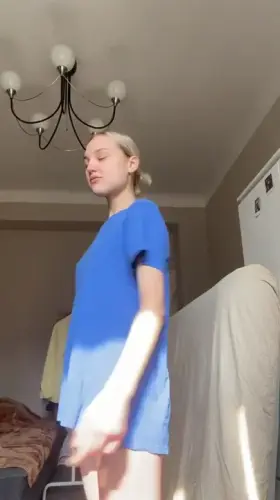 I’ll celebrate and masturbate if a Redditor likes my tiny body!