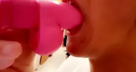 I’m a trap and I like to suck...