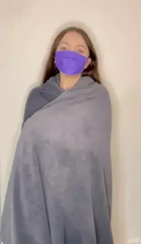 (18)(f) Come make my lockdown better and snuggle with my under my blanket?