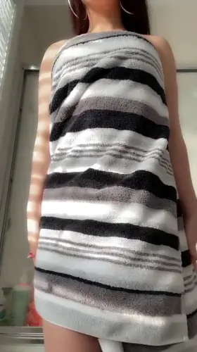 Showing you my boobs & ab progress.. ;)