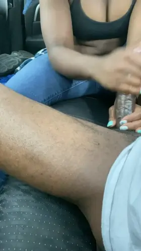 Hot Ebony Slut.... 25% off promo now.... handjob queen, deepthroat vids, nudes, twerking, anal training, sex tapes,