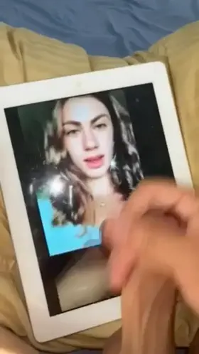 Bud tribbed Eva getting plastered! Dm or Kik twed_10 to trib her 😈