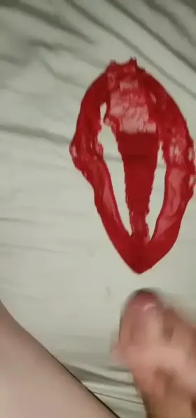 Cummed over her panties, hope she won't find out😇💦