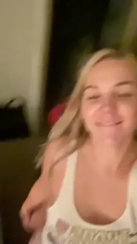 She really Enjoys seein me Please other women 😇😈