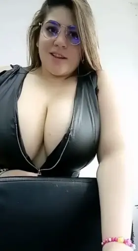 this blonde is really very sexy