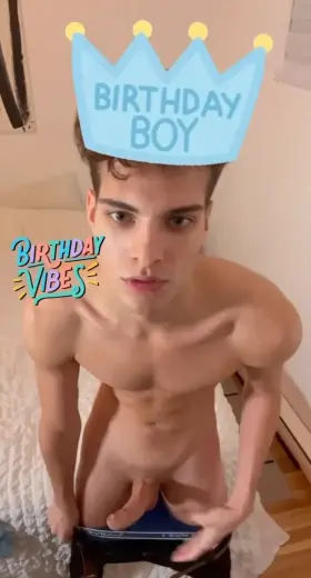 It’s my birthday! 🥳🎂