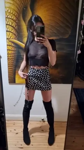 33F, mom of one and still tight af🔥