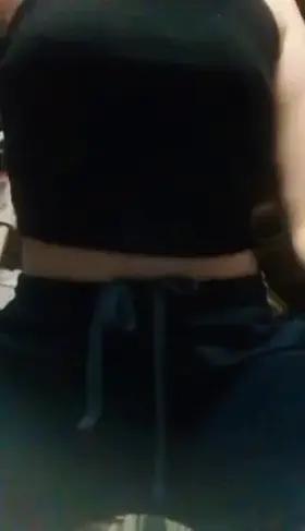 Everyone likes a girl in sweats amirite