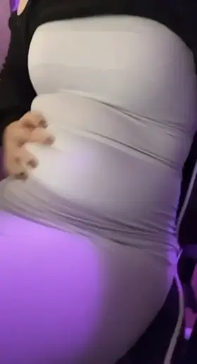 Really kinda liking my jiggly body tonight…